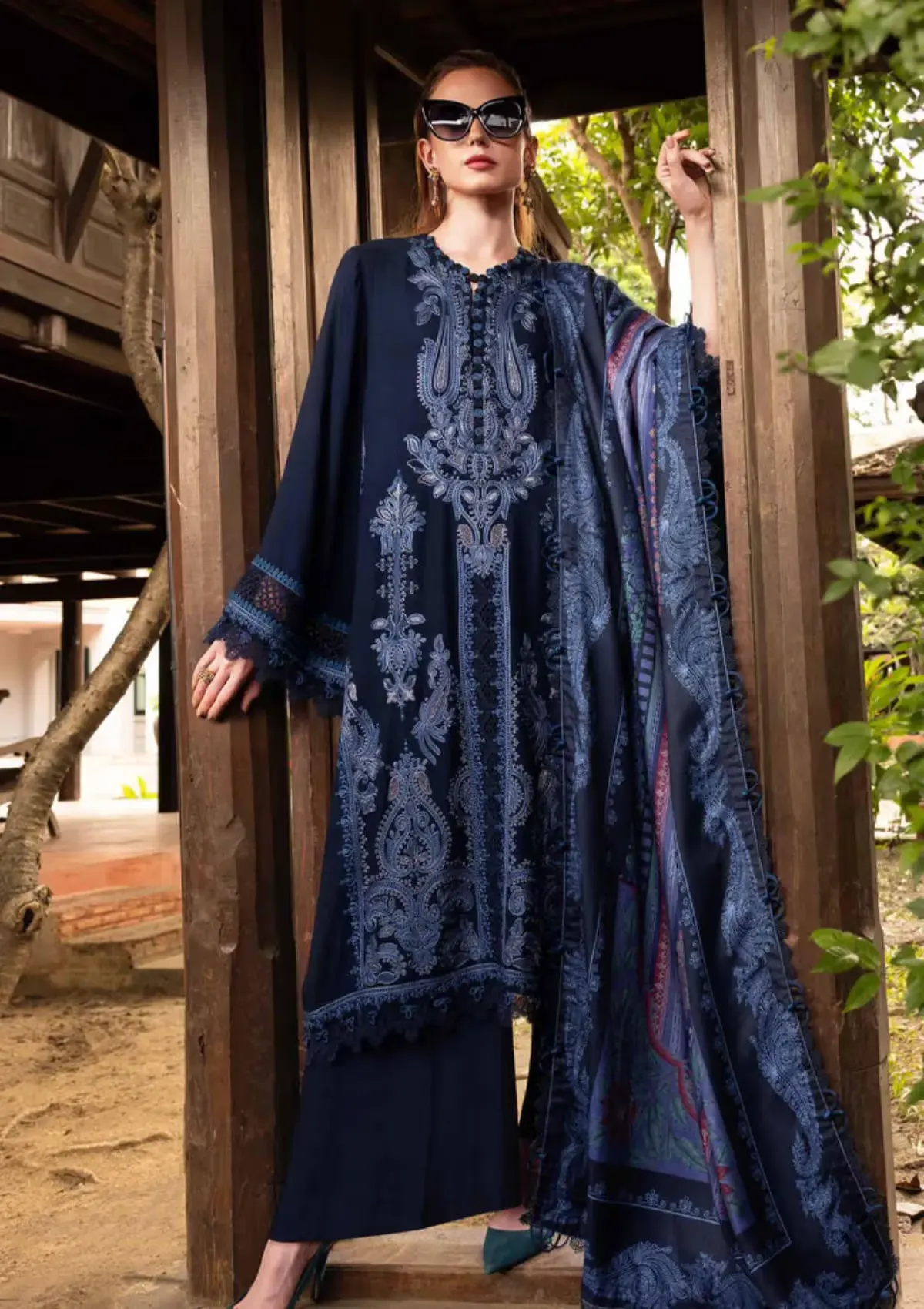 3pc-lawn-embroidered-suits